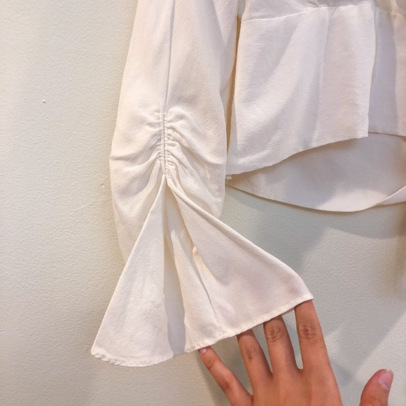 3.1 Phillip Lim 100% Silk Cream Side Tie Sash V Neck Cold Shoulder Crop Blouse - Picture 3 of 8